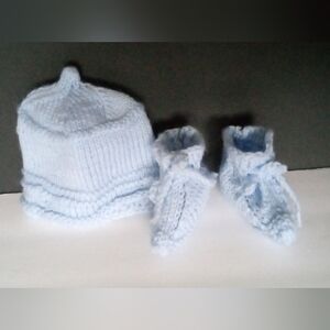 Handmade Knit Newborn Baby Boys Hat & Bootie Set